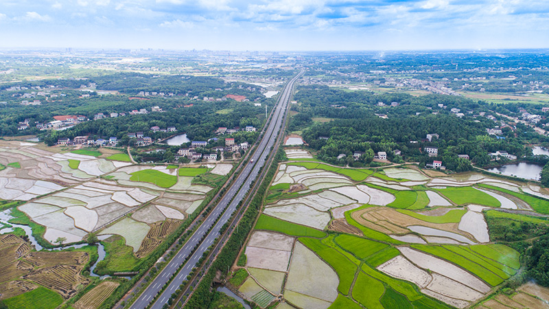17、芙蓉大道湘陰段道路工程（3）.jpg